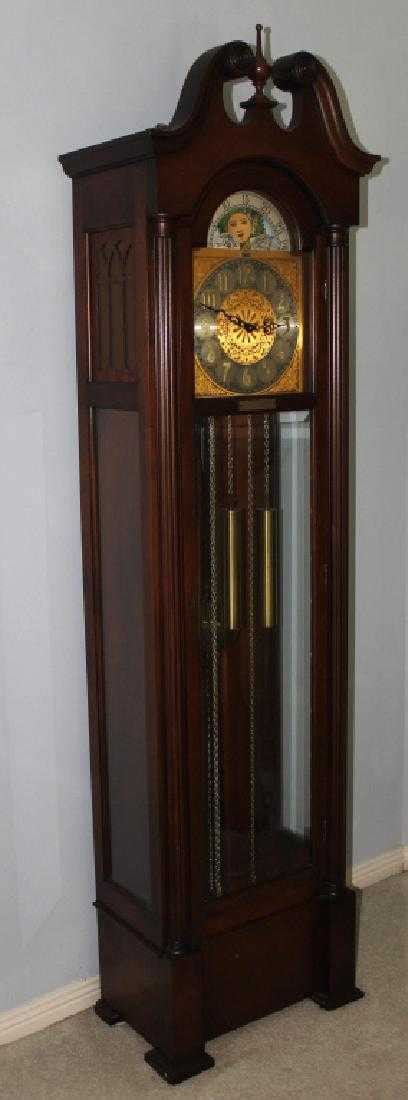 Oct 1, 2006 1 I just purchased a Colonial Mfg Co grandfather clock at an estate sale. . Colonial grandfather clock 1976